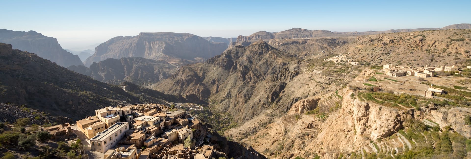 Where to travel in Jabal Akhdar in Oman (Al Hajar Mountains Diana Viewpoint) DT 106960716