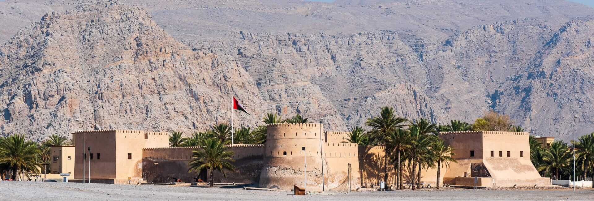 Where to travel in Oman Musandam Peninsula - Khasab Fort DT 151675787