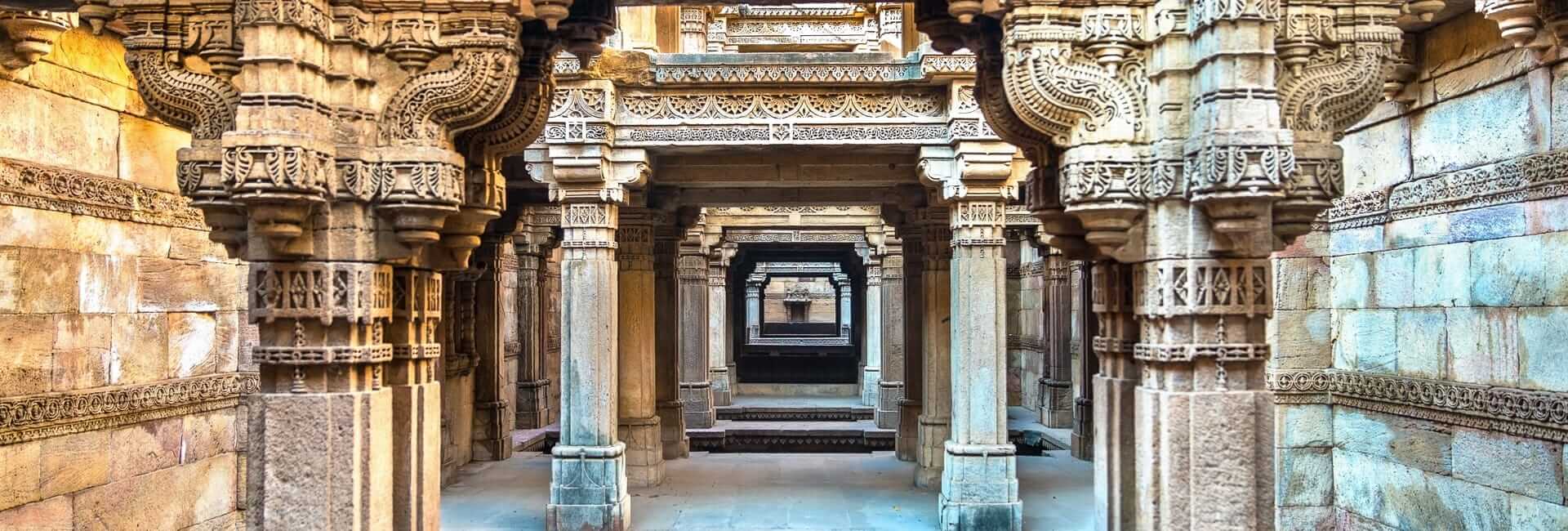 Where to Travel in Gujarat - Ahmedabad (Adalaj Stepwell nr Ahmedabad) India DT 112838887